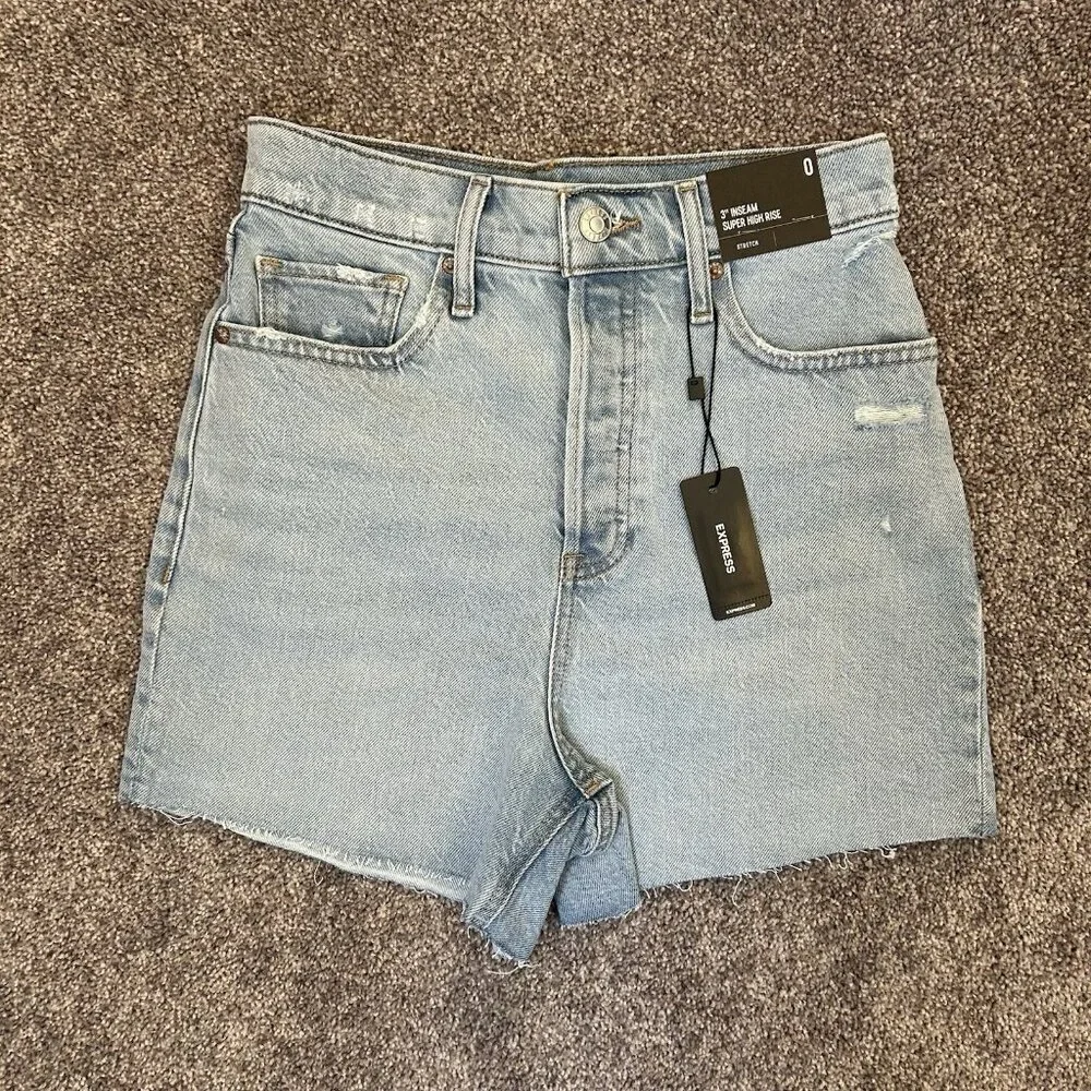 Express Women's Super High Waisted Jean Shorts Size 0 Light Wash Raw Hem NWT $68